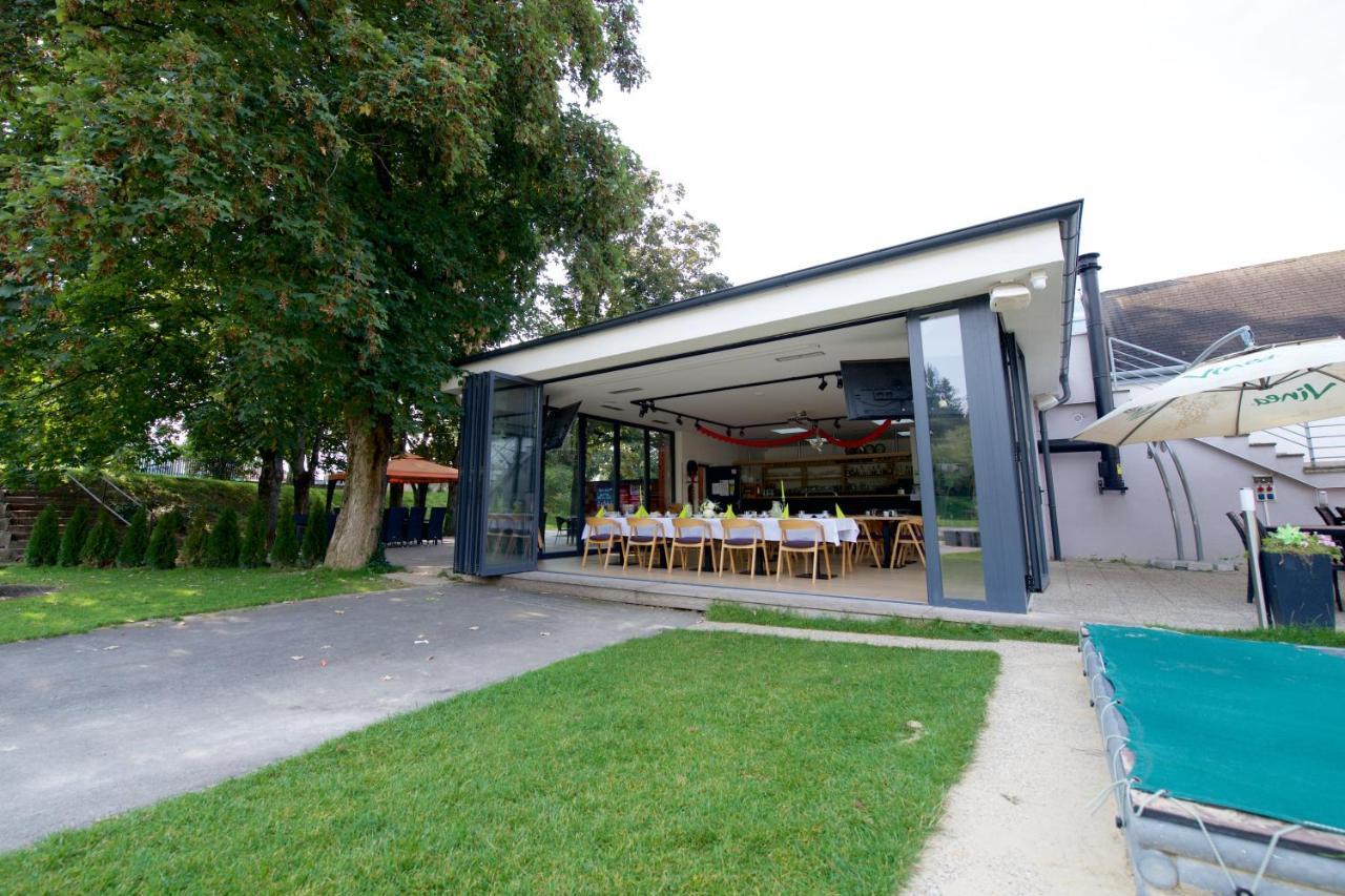 Penzion Formula Trenčín Exterior foto